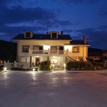Апартаменты Casa La Quintana Кастро-Урдиалес Экстерьер фото